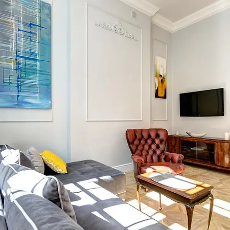 Dom & House - Old Town Mariacka Apartment *